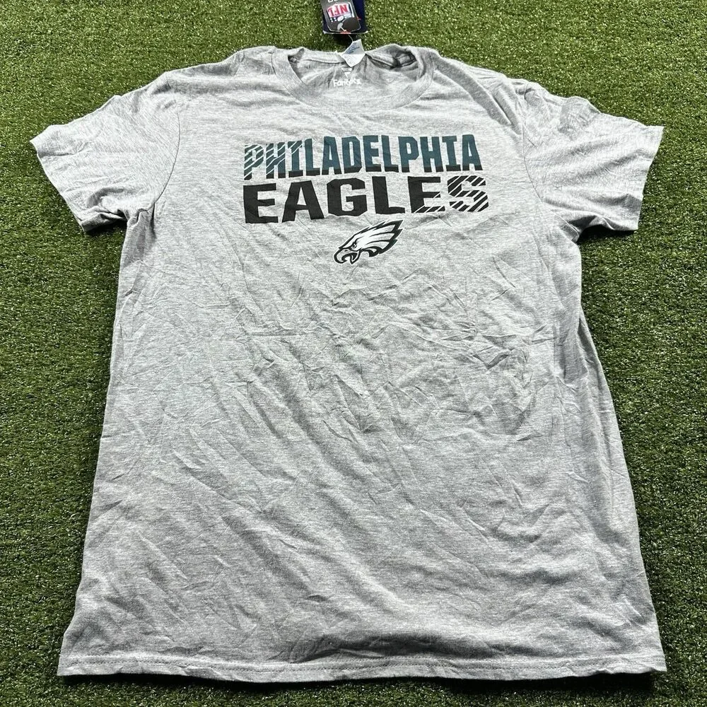 Philadelphia Eagles Fanatics Men's T-Shirt M Sleeve Kelce NWT